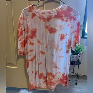 L Gildan Tiedye tshirt